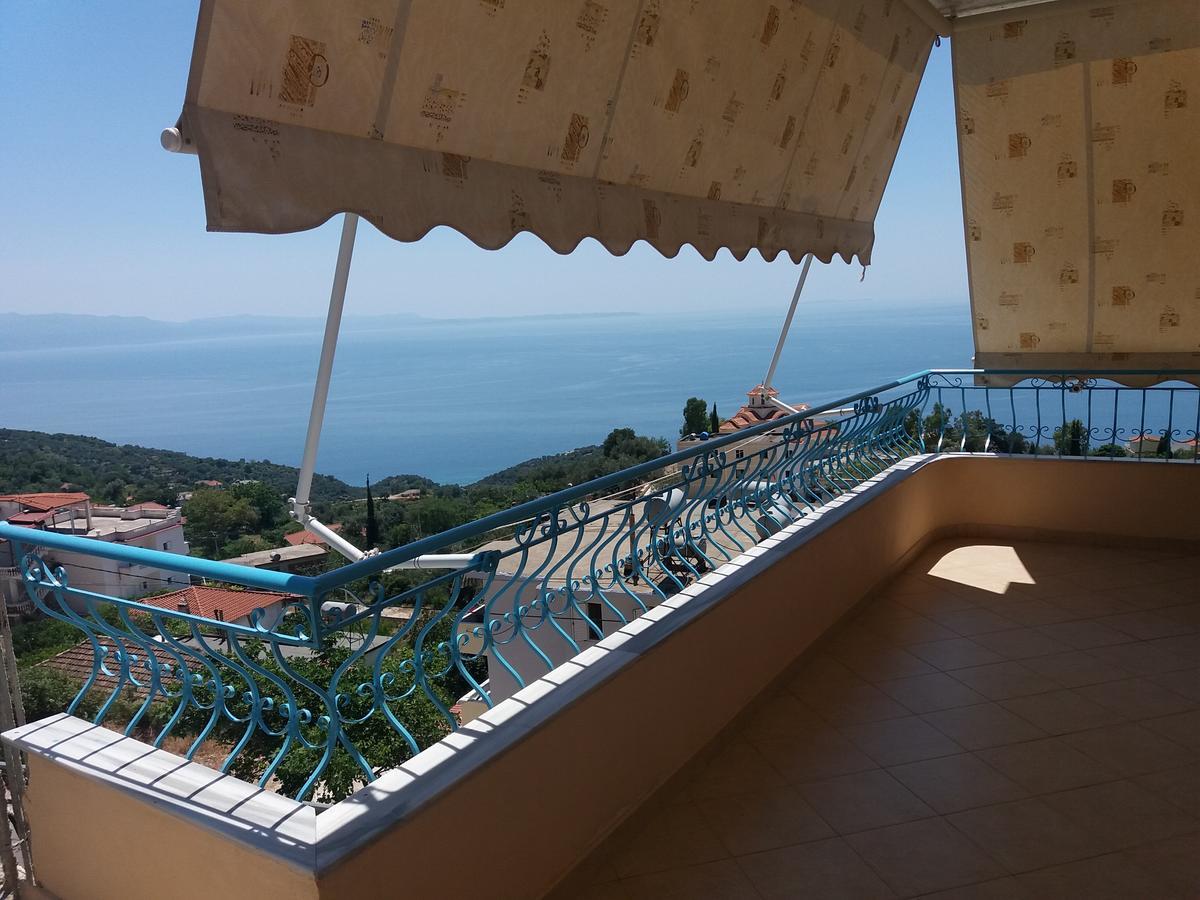 Let Rooms Lukova Bagian luar foto